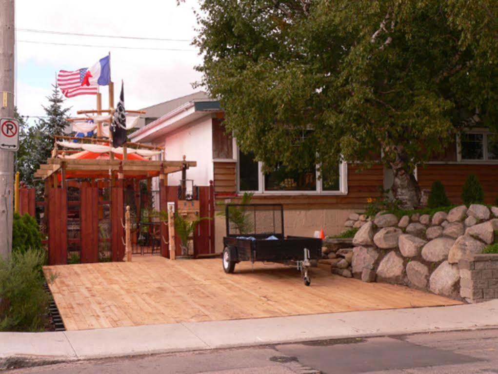 L'Oasis Du Pirate Bed and Breakfast Lévis Buitenkant foto